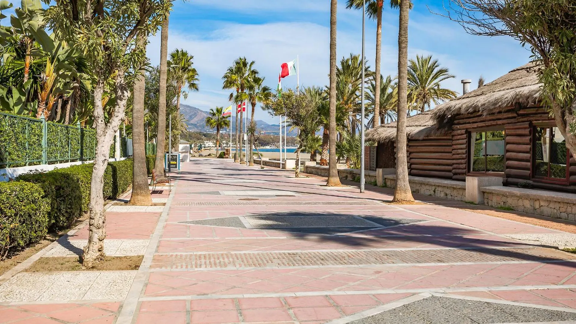 New Renovated Front Line Beach Playa Rocio Puerto Banus Marbella Apartment