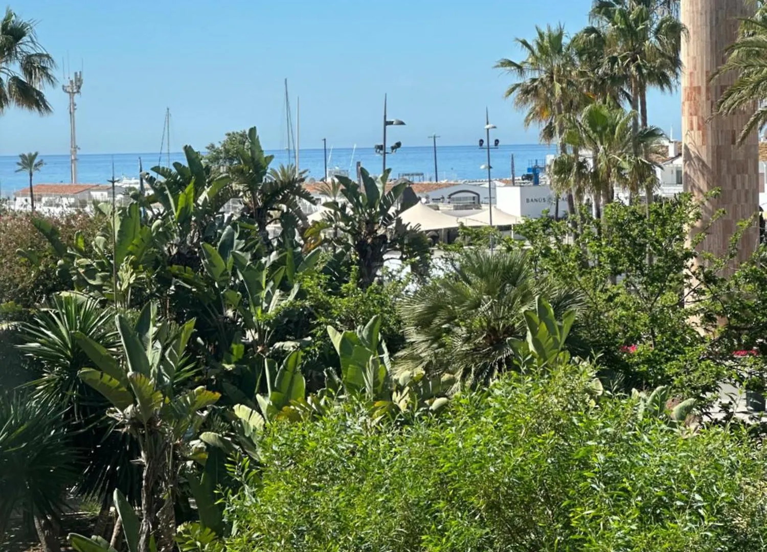 Apartment New Renovated Front Line Beach Playa Rocio Puerto Banus Marbella Spain