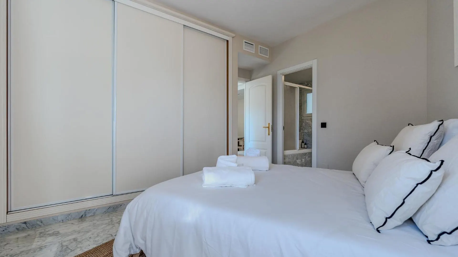 New Renovated Front Line Beach Playa Rocio Puerto Banus Marbella Apartment