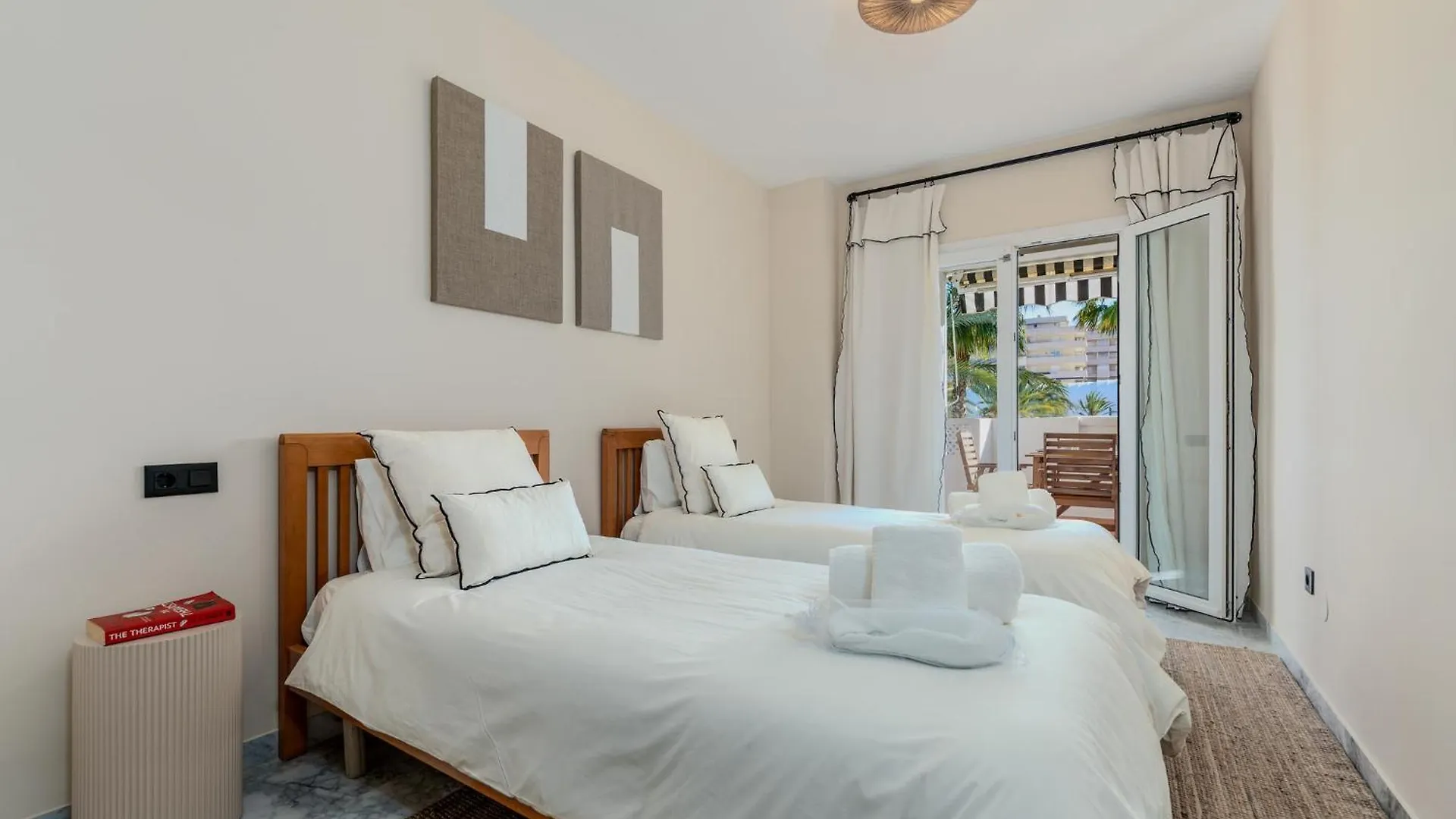 Apartment New Renovated Front Line Beach Playa Rocio Puerto Banus Marbella Spain