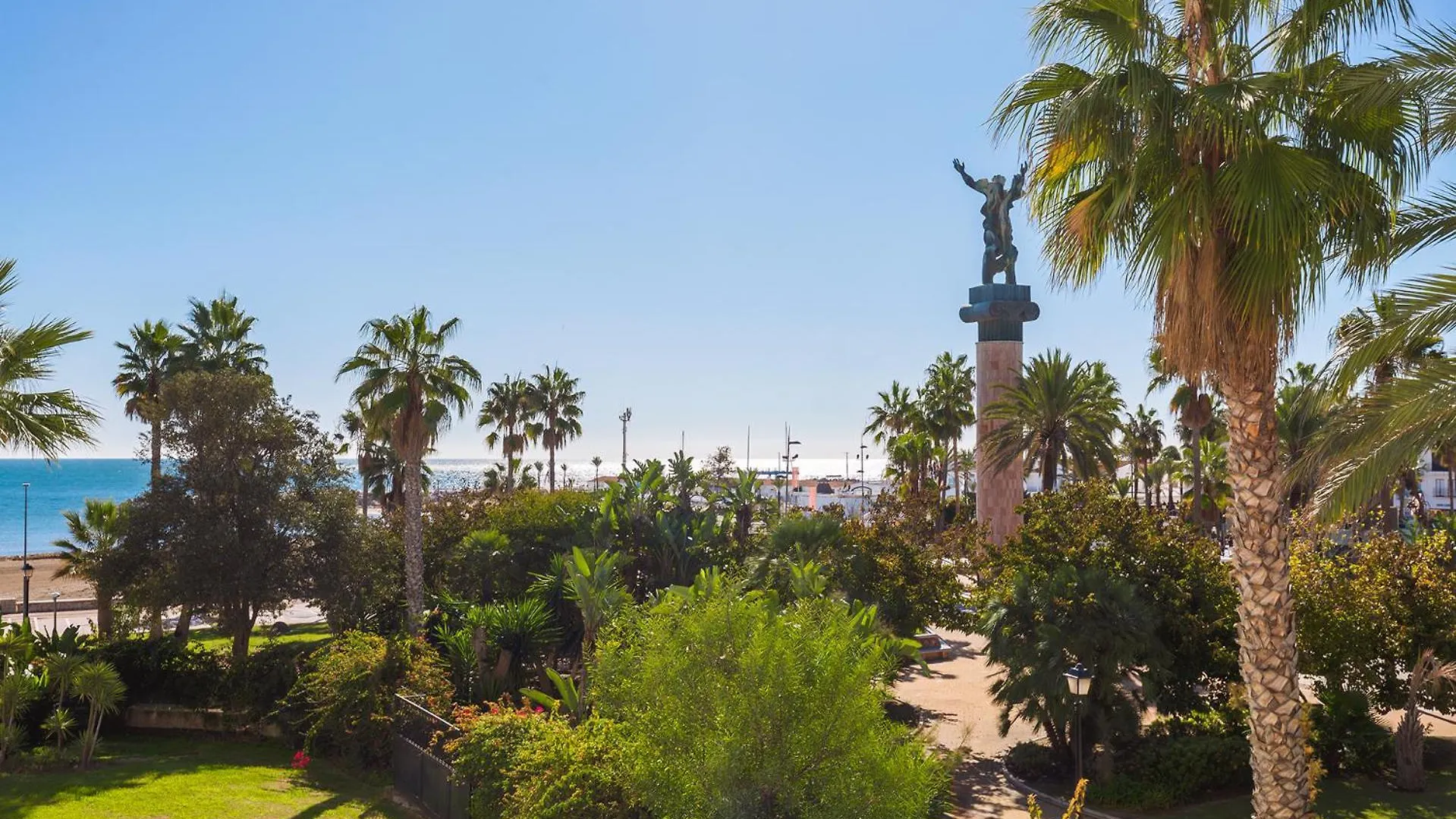 New Renovated Front Line Beach Playa Rocio Puerto Banus Marbella
