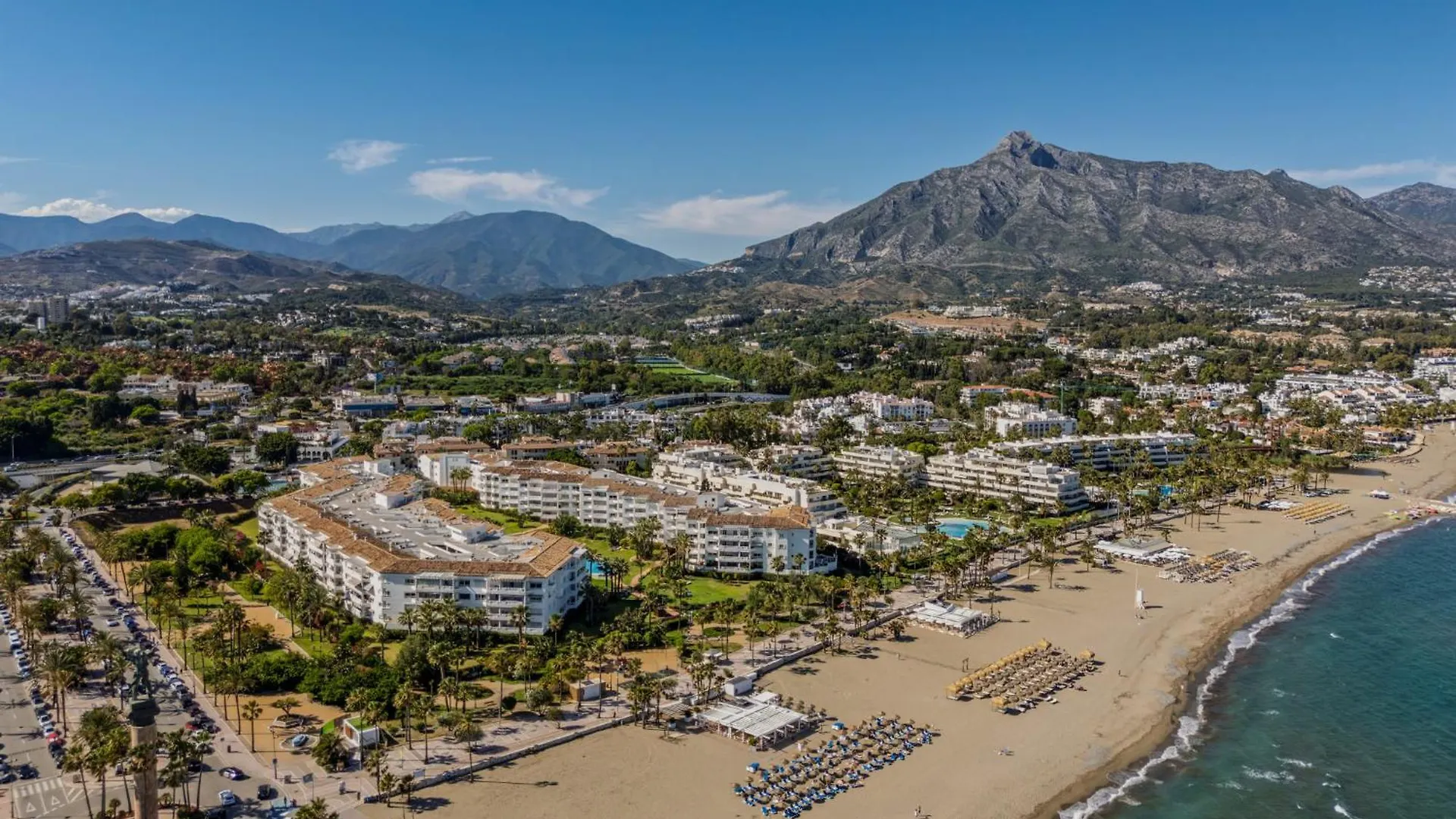 Appartement New Renovated Front Line Beach Playa Rocio Puerto Banus Marbella